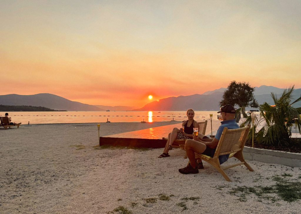 royal-town-kotor-royal-blue-beach-club-02