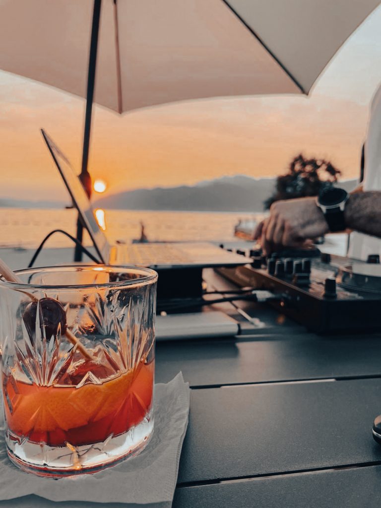 royal-town-kotor-royal-blue-beach-club-03