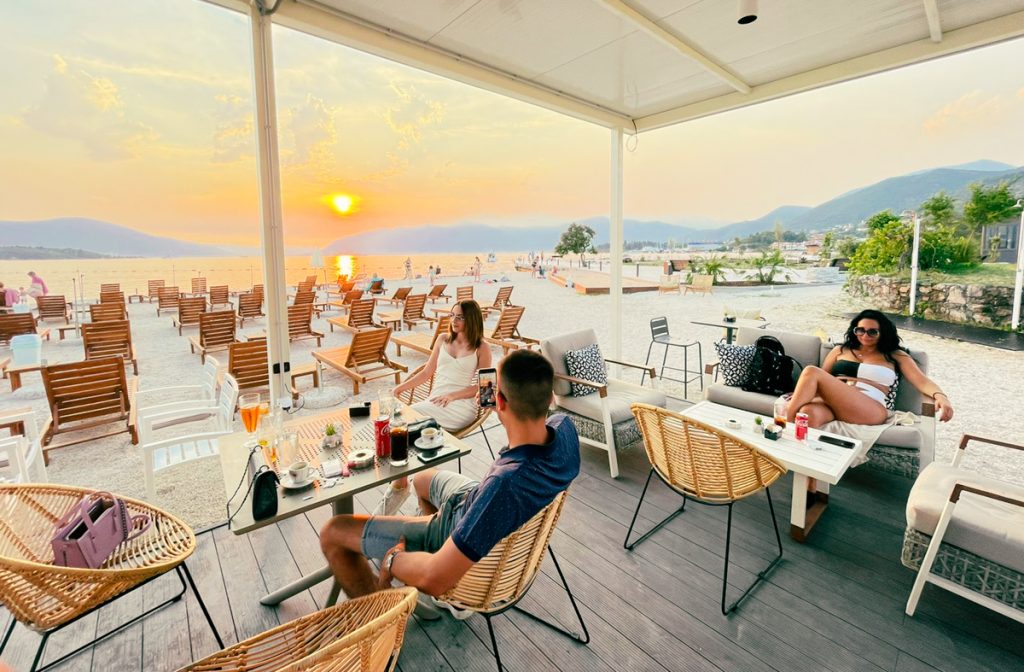 royal-town-kotor-royal-blue-beach-club-08